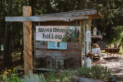 silver moon hollow farm stand on Mayne Island British Columbia